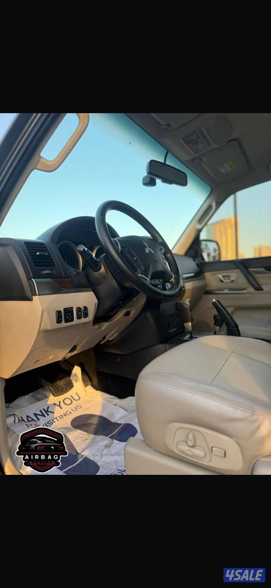 باجيرو موديل 2020 
عداد  74 الف 
ماكينه 3.8  سى سى كامل المواصفات4