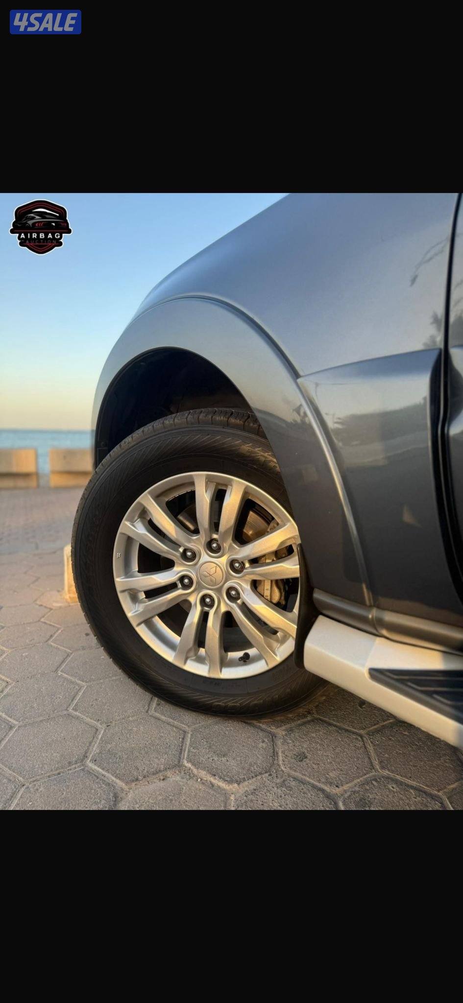 باجيرو موديل 2020 
عداد  74 الف 
ماكينه 3.8  سى سى كامل المواصفات5