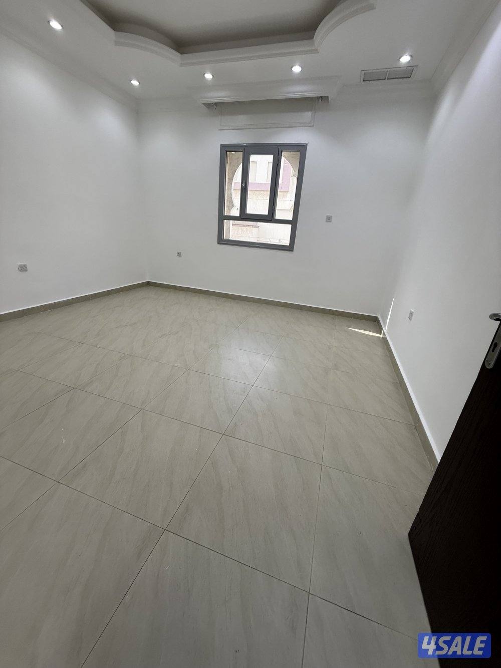 لايجار دور كامل بجابر الاحمد قطعه 5 مدخل ومخرج سهل5