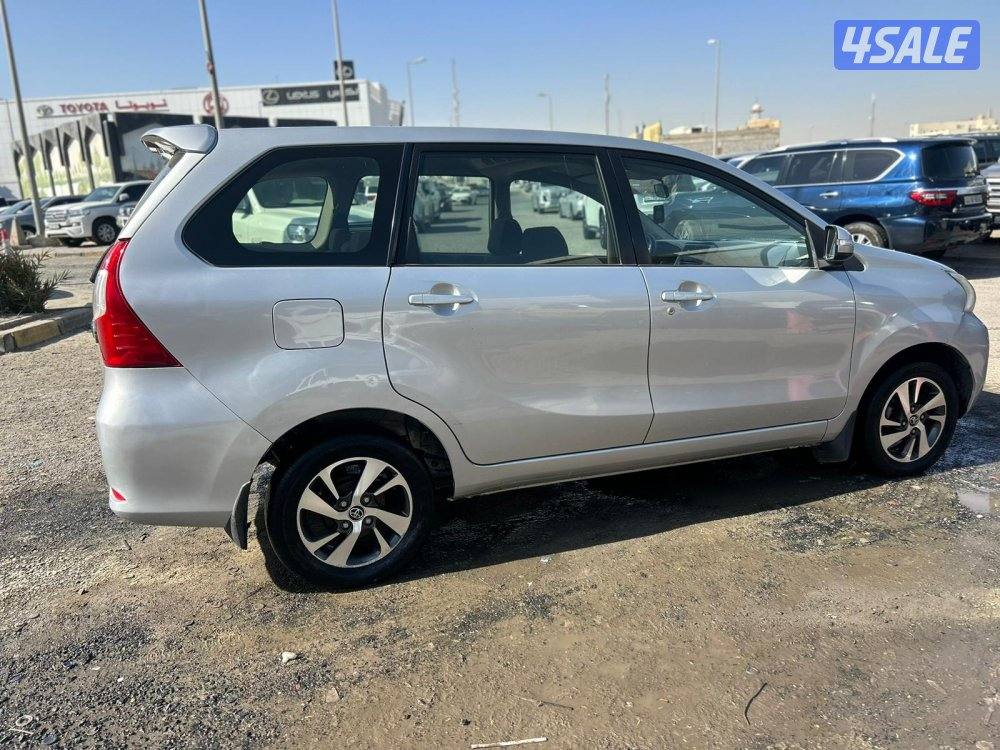 تويوتا افانزا موديل 2016 ماشى 320.000 K.m وارد الساير . اصباغ متفرقه3