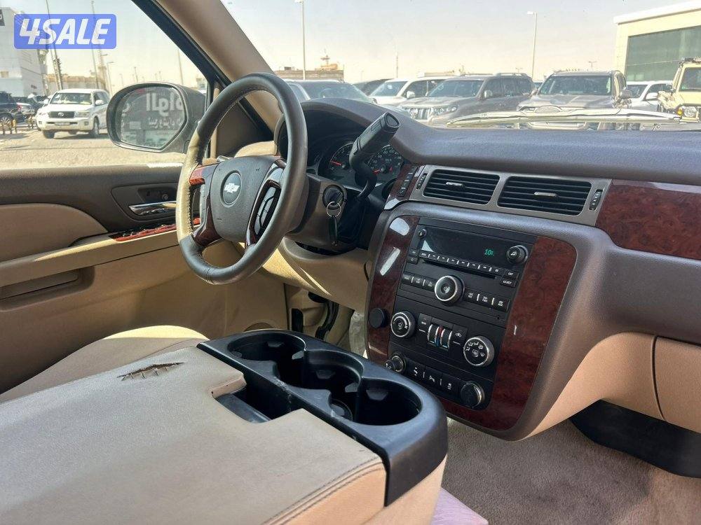 شيفرولية تاهو LT موديل 2013 ماشى 335.000 k.m  وارد الغانم .6