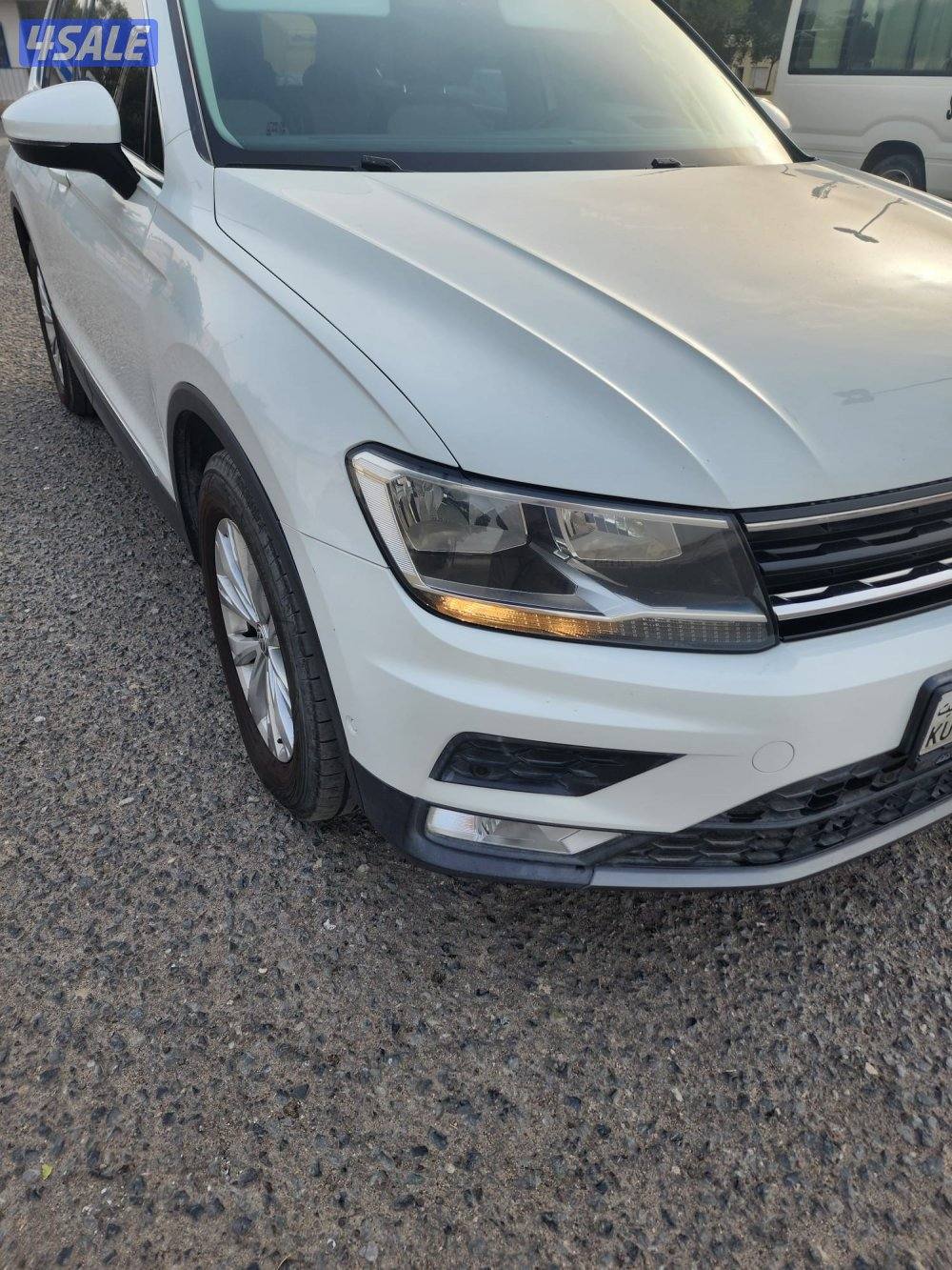 فلوكس واجن تيجوان 2017 بحالة فوق الممتازة  وارد بهبهاني0