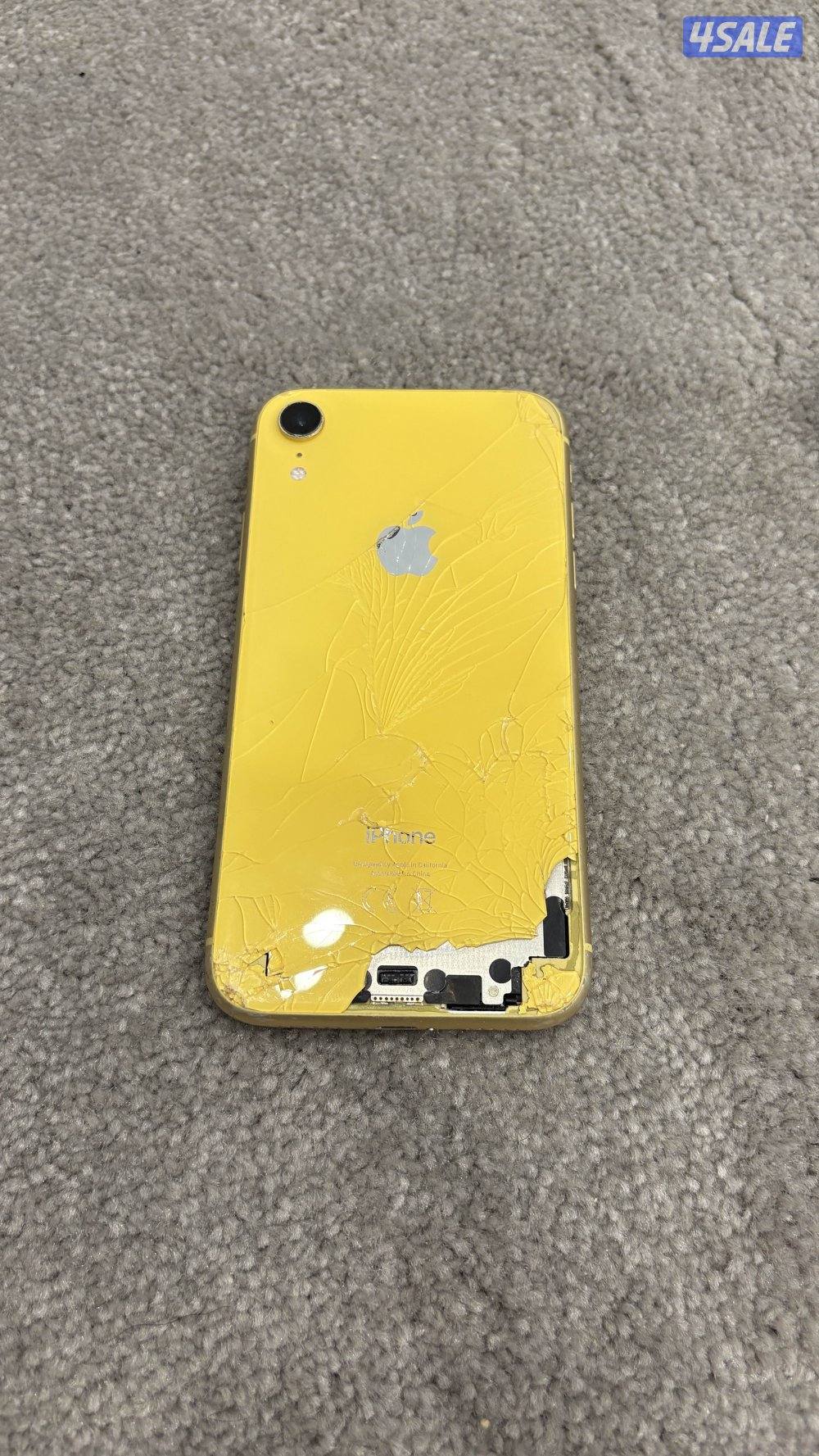 ايفون xr اصفر ، الجهاز سليم فقط الكاميرا الخلفيه ما تشتغل0