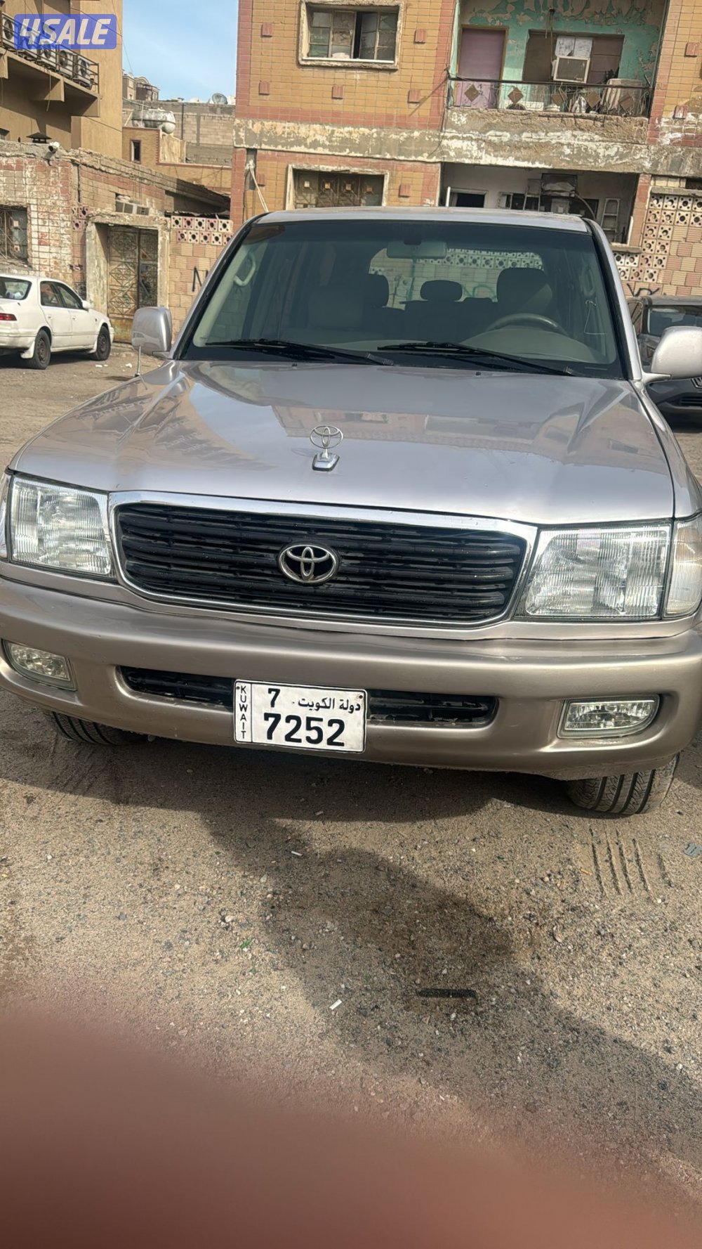 للبيع لاند كروزر 1999 VXR1