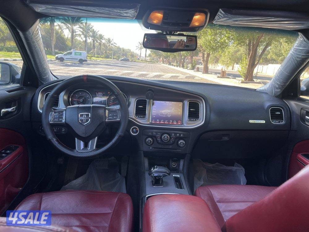 للبيع دوج شارجر مديل 20124