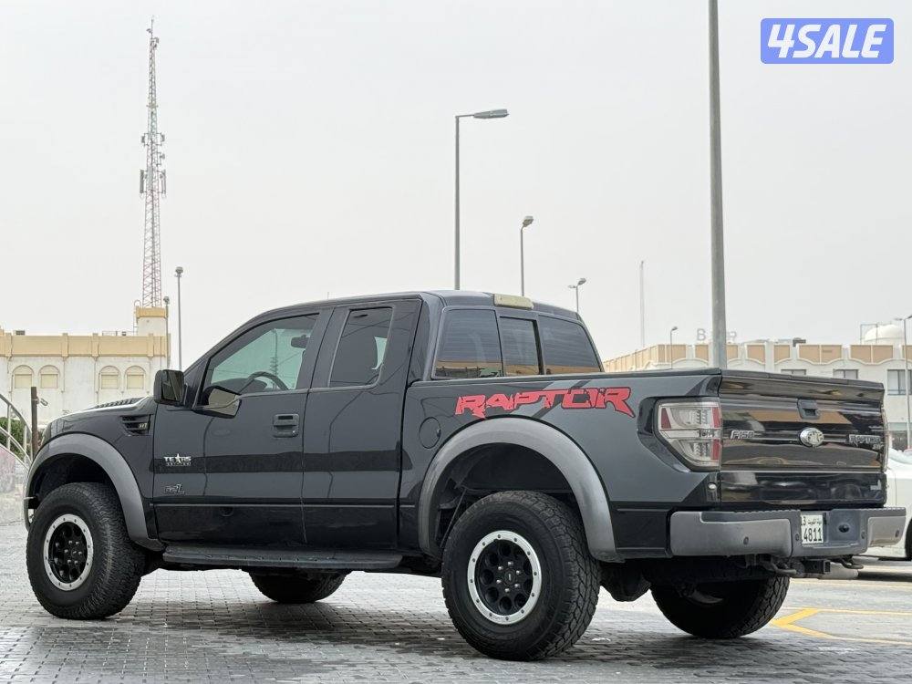 للبيع فورد رابتر SVT موديل 20133