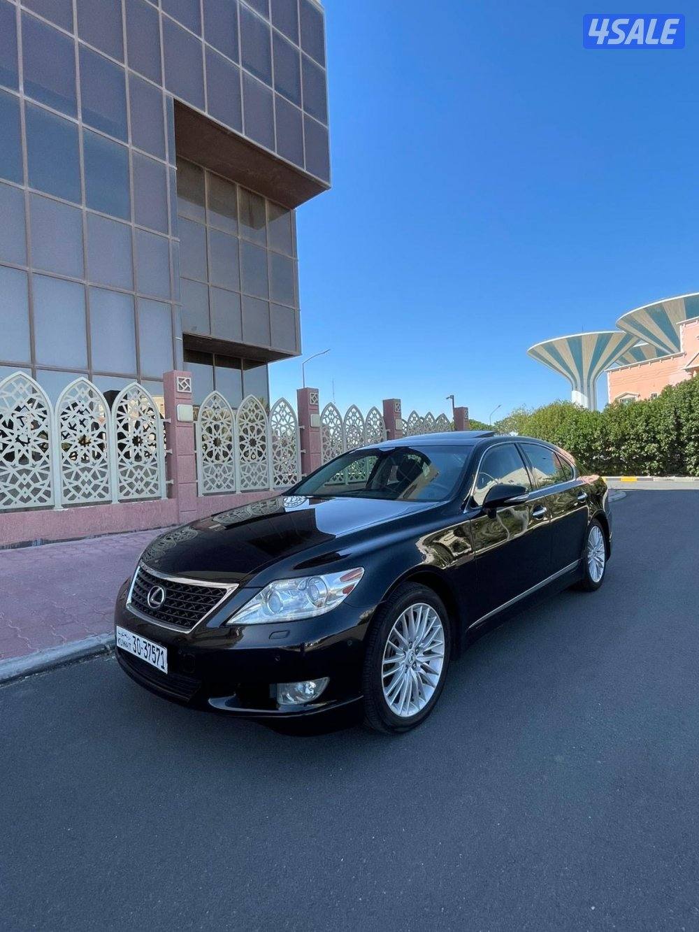 للبيع لكزس LS460ال1