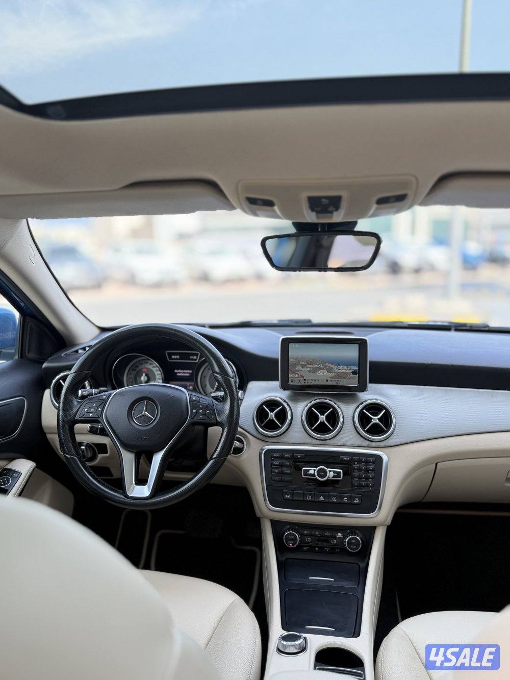 للبيع مرسيدس GLA250 كت AMG موديل 20158