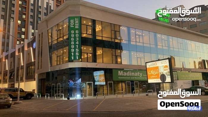 محلات للإيجار بالسالمية شارع حمد المبارك أمام البوليفارد علي الشارع4