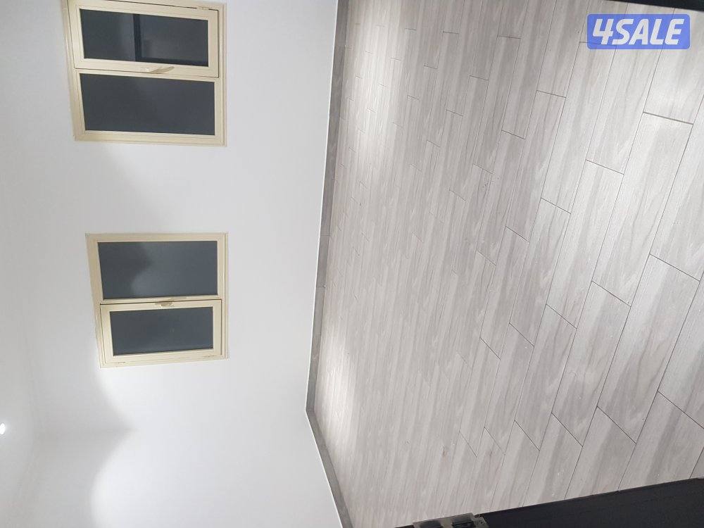 شقه للايجار في منطقه العارضيه قطعه ٧ من المالك مباشر ٣ غرف ٢ حمام مطبخ2