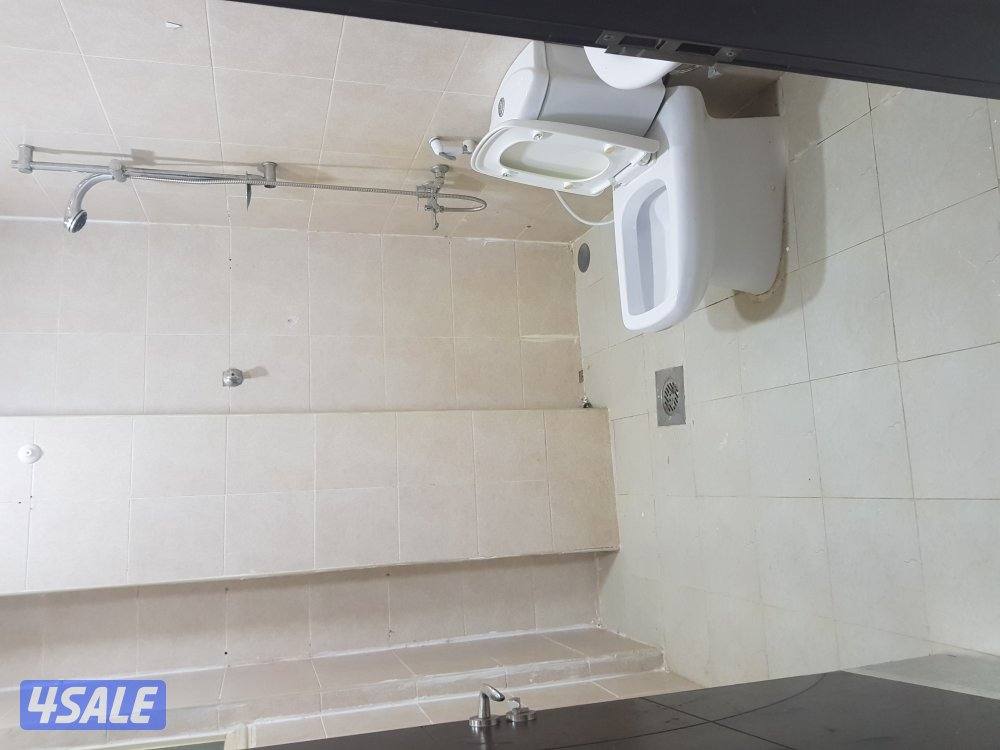 شقه للايجار في منطقه العارضيه قطعه ٧ من المالك مباشر ٣ غرف ٢ حمام مطبخ6