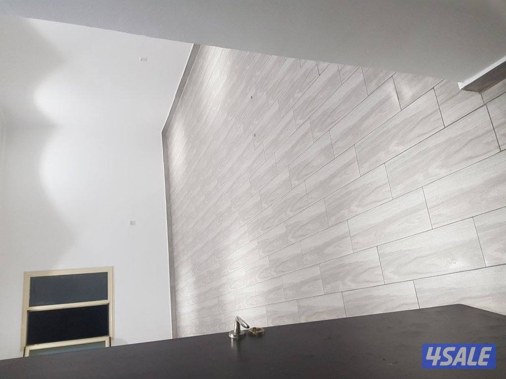 شقه للايجار في منطقه العارضيه قطعه ٧ من المالك مباشر ٣ غرف ٢ حمام مطبخ9