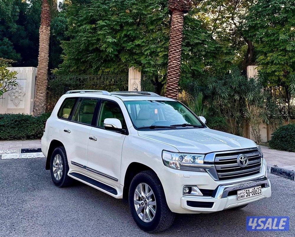 للبيع GXR موديل 2018 اعلى درجه وجلد ماشي 250  الف وارد الساير0