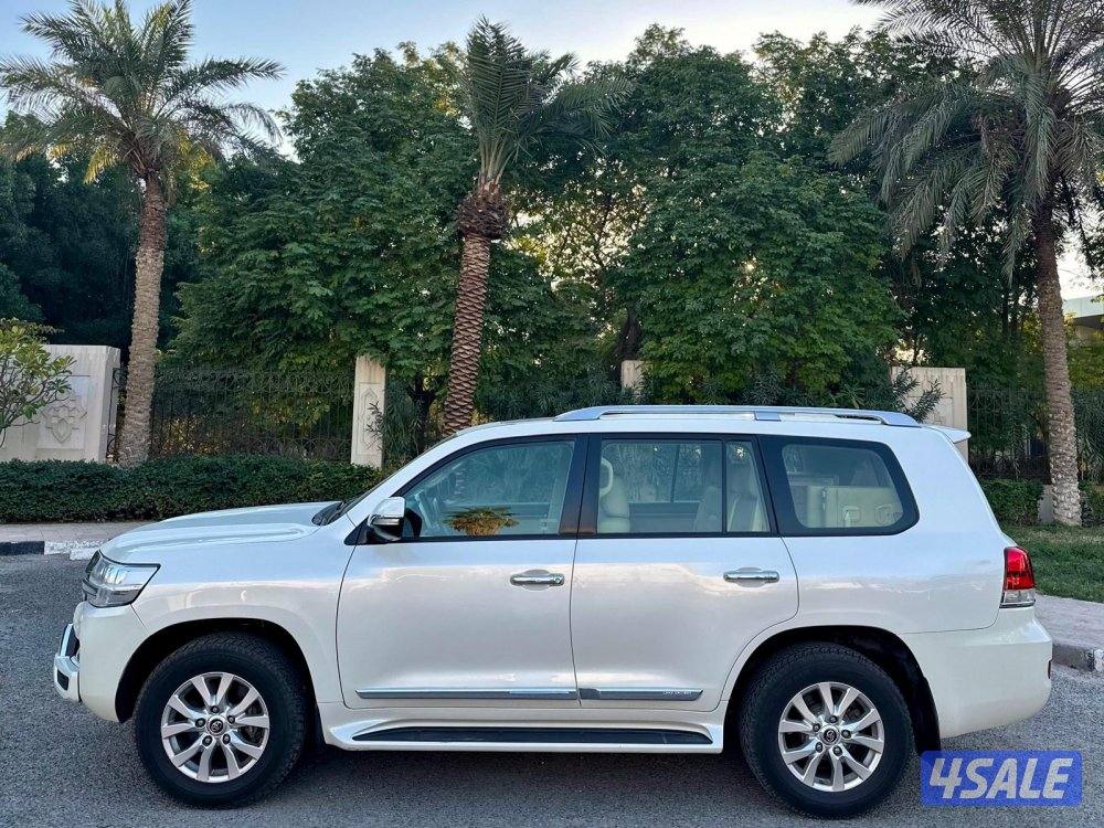 للبيع GXR موديل 2018 اعلى درجه وجلد ماشي 250  الف وارد الساير4