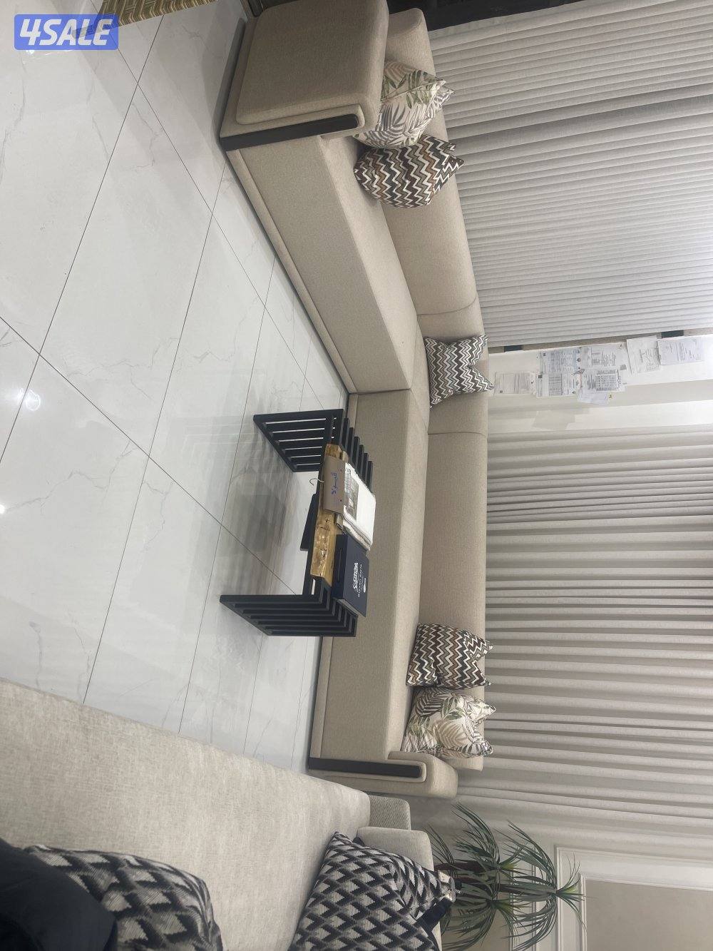 بيع كنب جاهز٣أمتار وأكثر بسعر١٠٠دك بيع جلسه جاهز بالمعرض قياس٦.٥ ١٥٠دك0