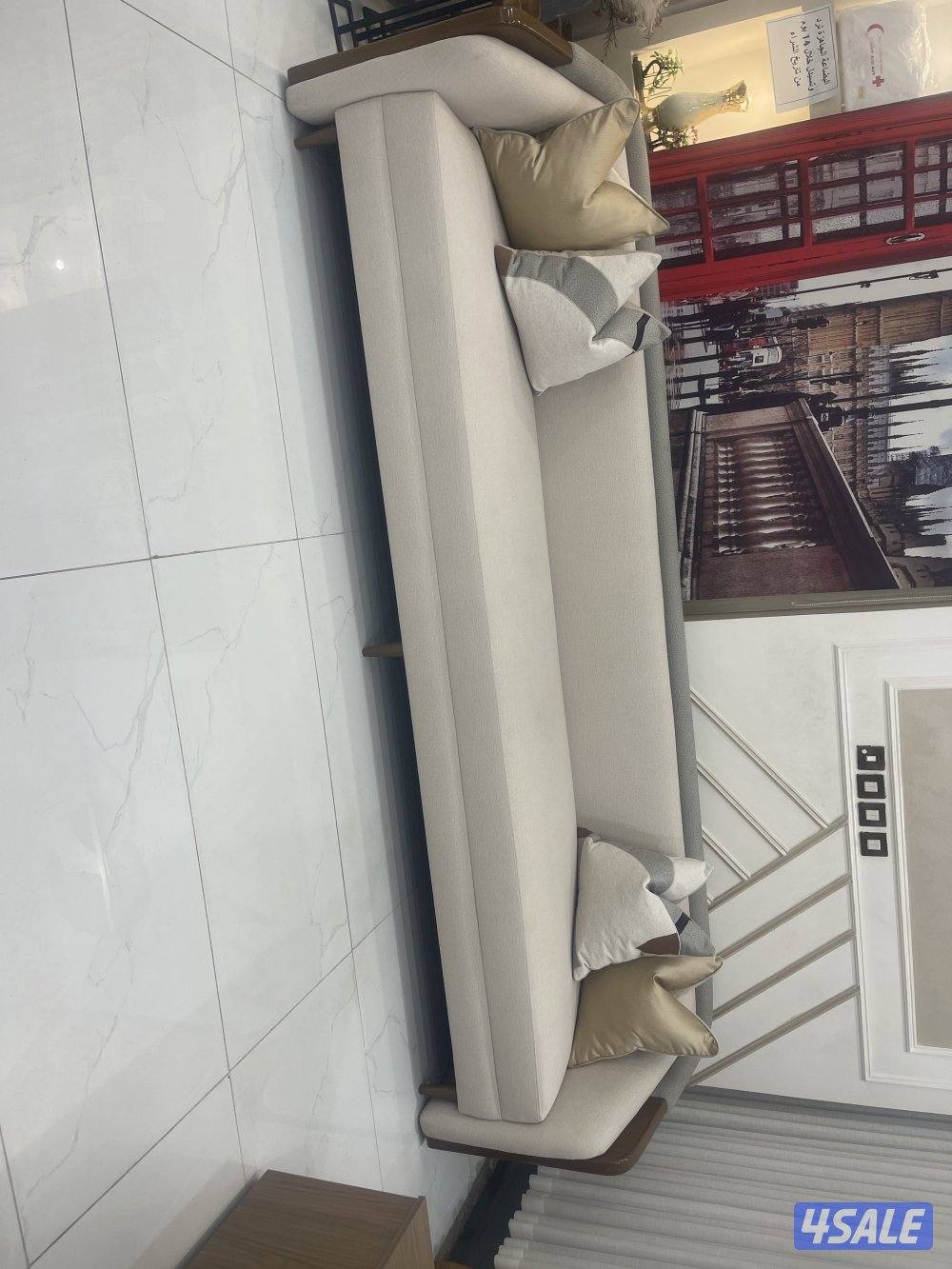 بيع كنب جاهز٣أمتار وأكثر بسعر١٠٠دك بيع جلسه جاهز بالمعرض قياس٦.٥ ١٥٠دك2