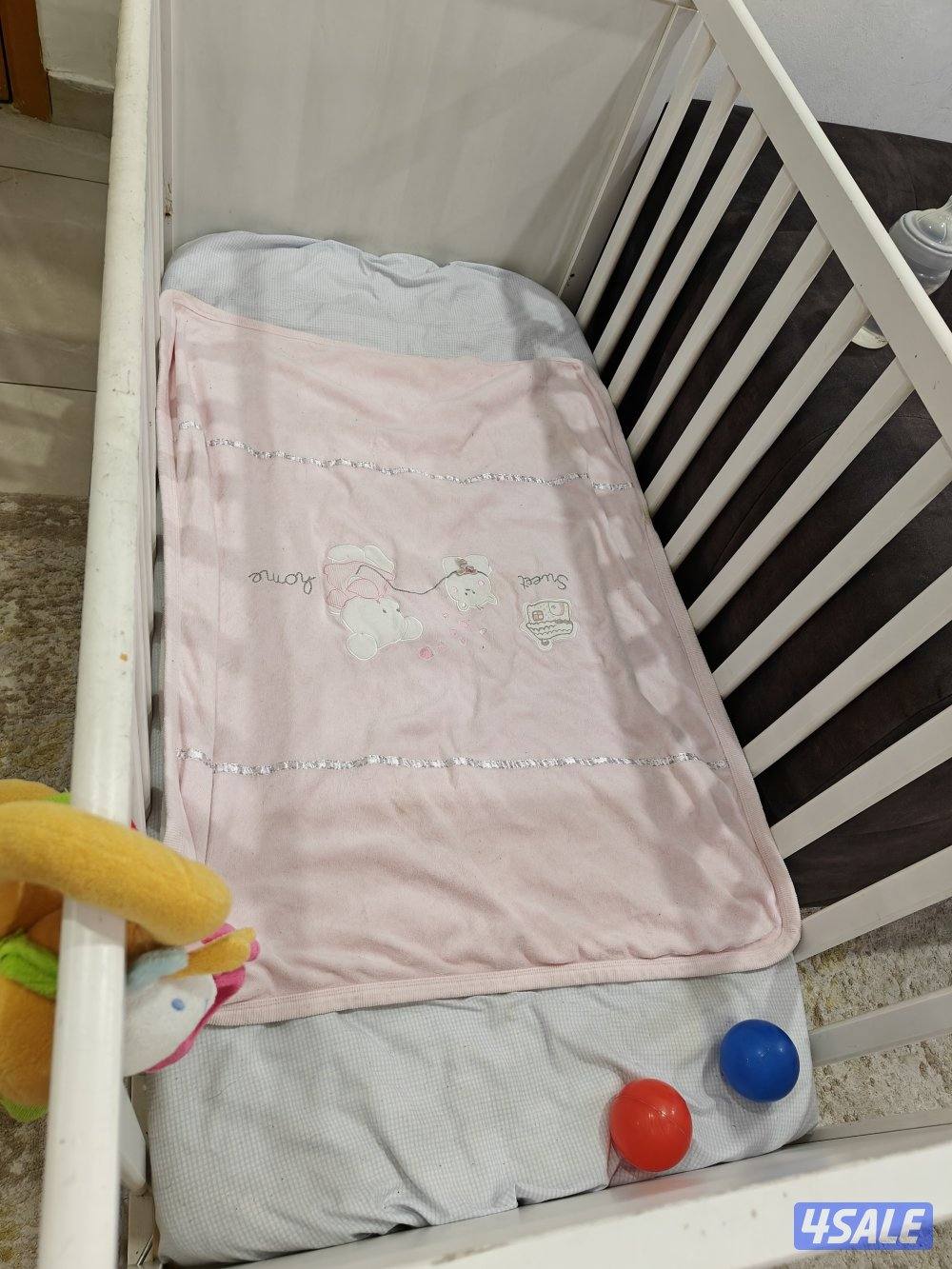 سرير اطفال للبيع1