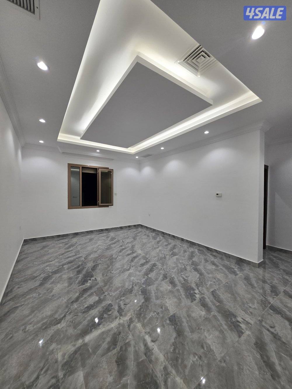 فرصه لاتعوض للمعاريس .. للإيجارشقه جديده بشمال غرب الصليبخات موقع مميز0