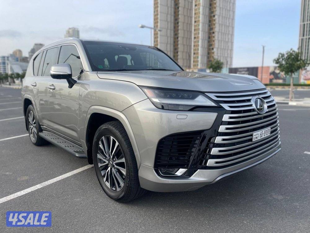 لكزس LX600 الساير موديل 2022 بحاله الوكاله عداد 92 الف5