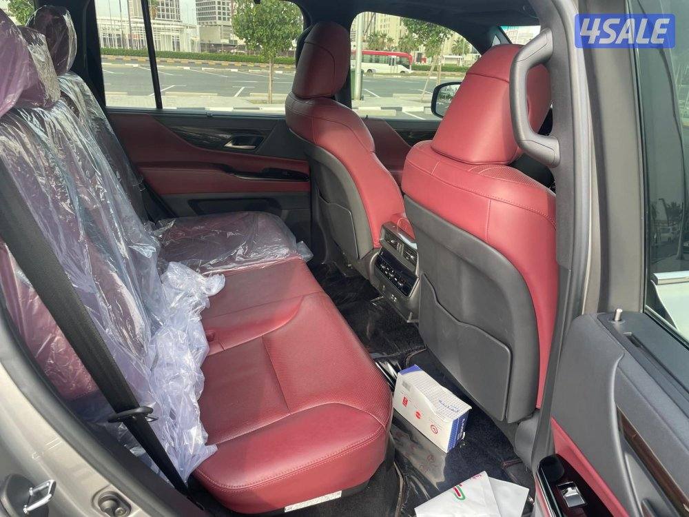 لكزس LX600 الساير موديل 2022 بحاله الوكاله عداد 92 الف8