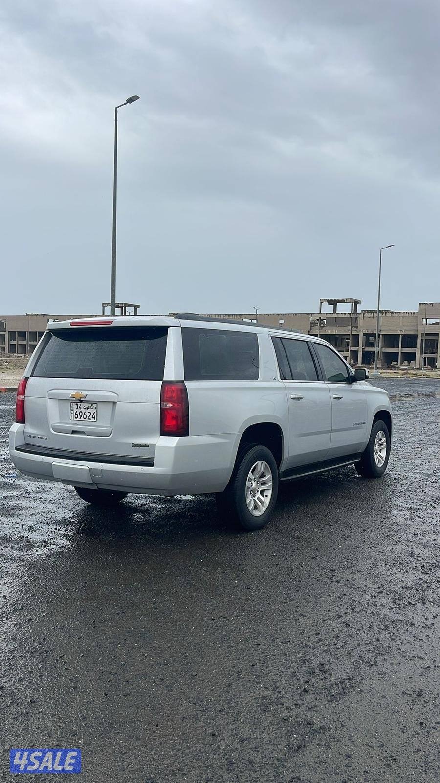 تاهو LS وارد الغانم موديل 2016 بحاله نادره مخزن دبل جير عداد 57 الف2