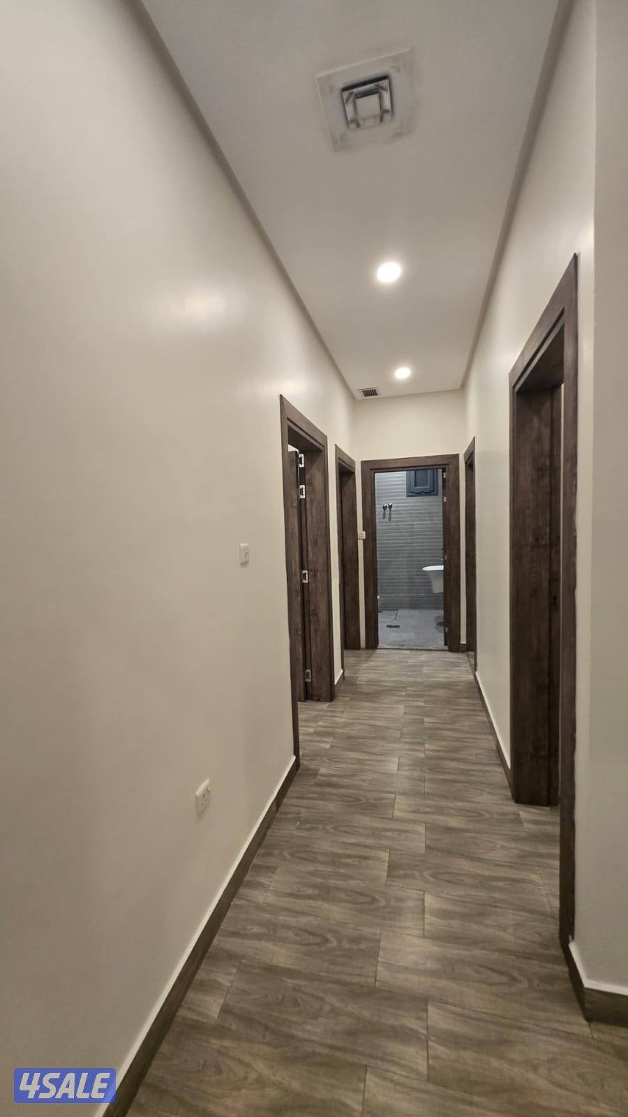 فرصه متتعوضش .. للإيجار دور مميز جدا (بالمسايل ق1) عدد 4 مواقف مظلات8