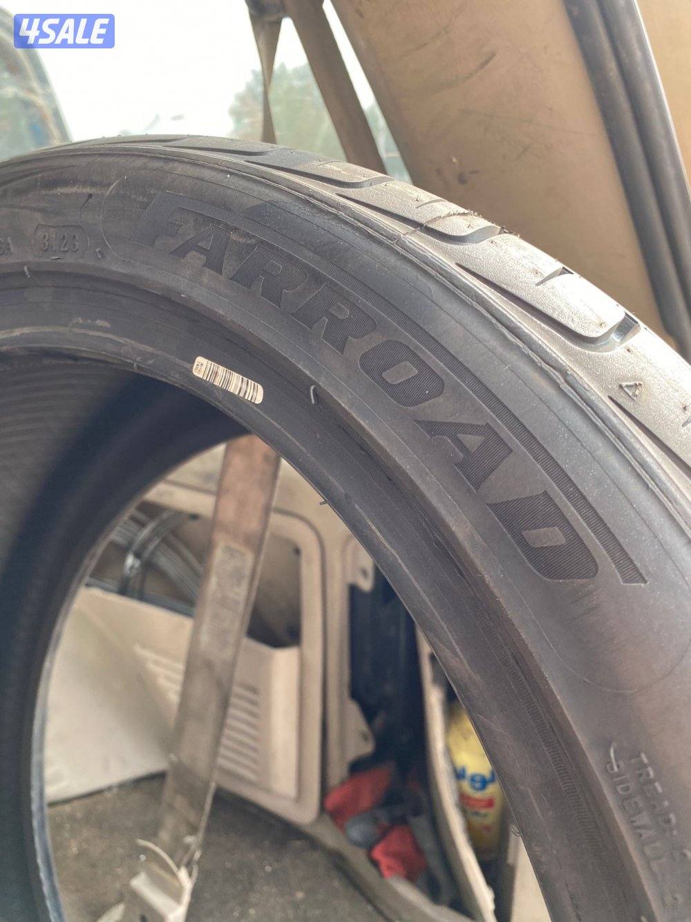 لبيع تواير جديدة عدد 3مقاس 18/40/2453