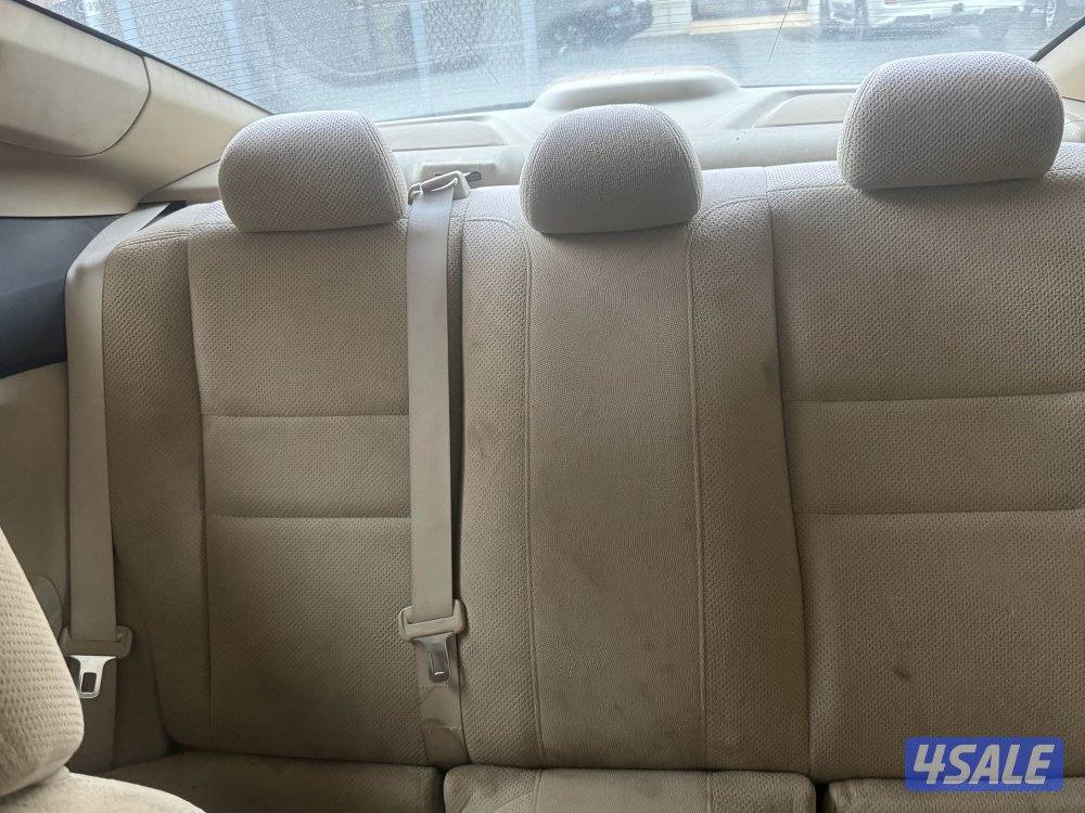 للبيع هوندا اكورد كوبيه موديل 2011 بحاله ممتازه2