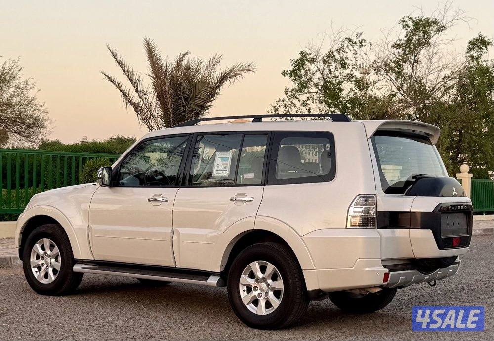 Mitsubishi pajero full option 20222