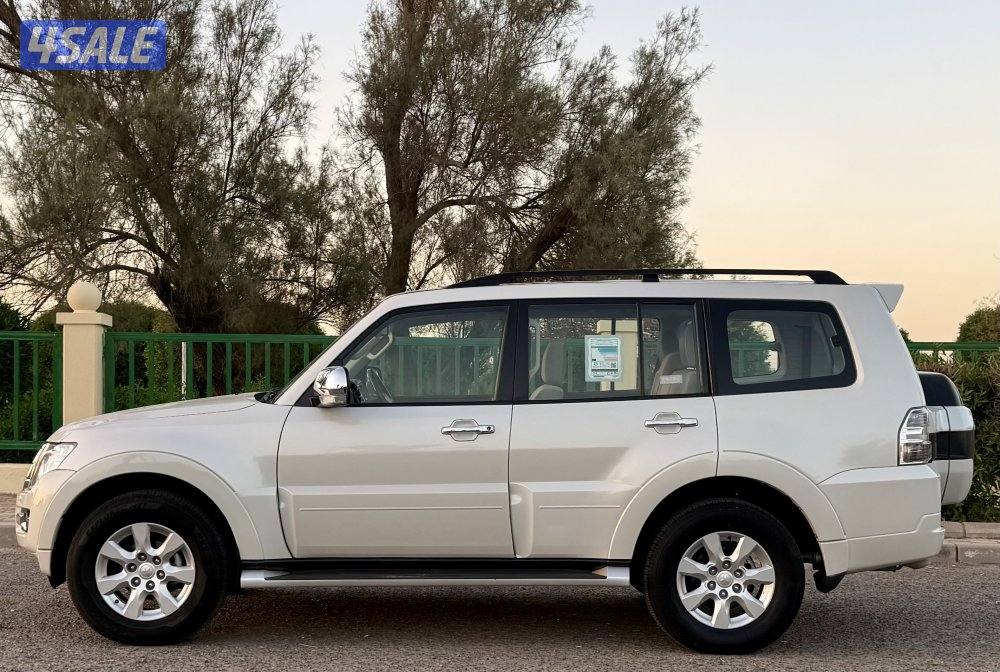 Mitsubishi pajero full option 20226