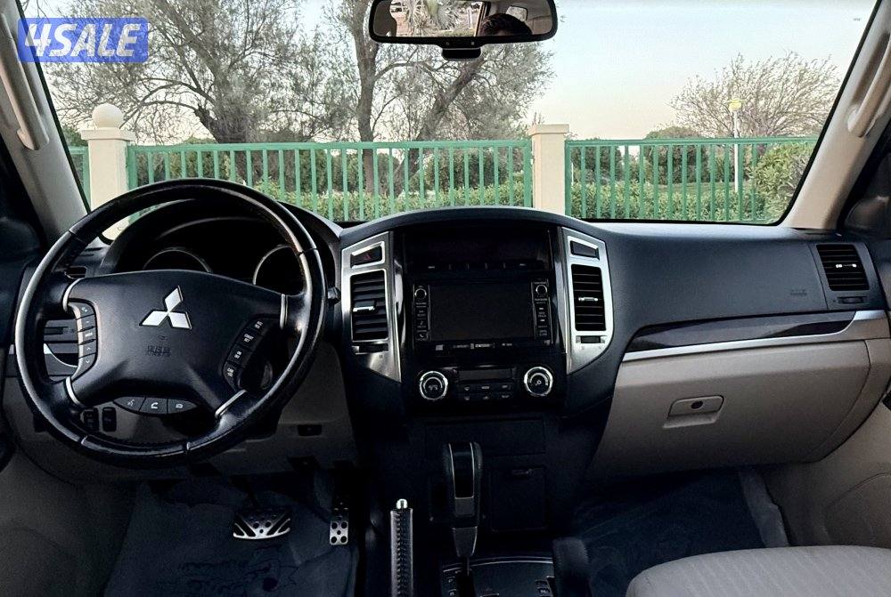 Mitsubishi pajero full option 20228