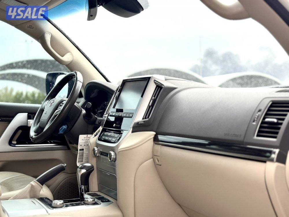 معرض القمة🚩10