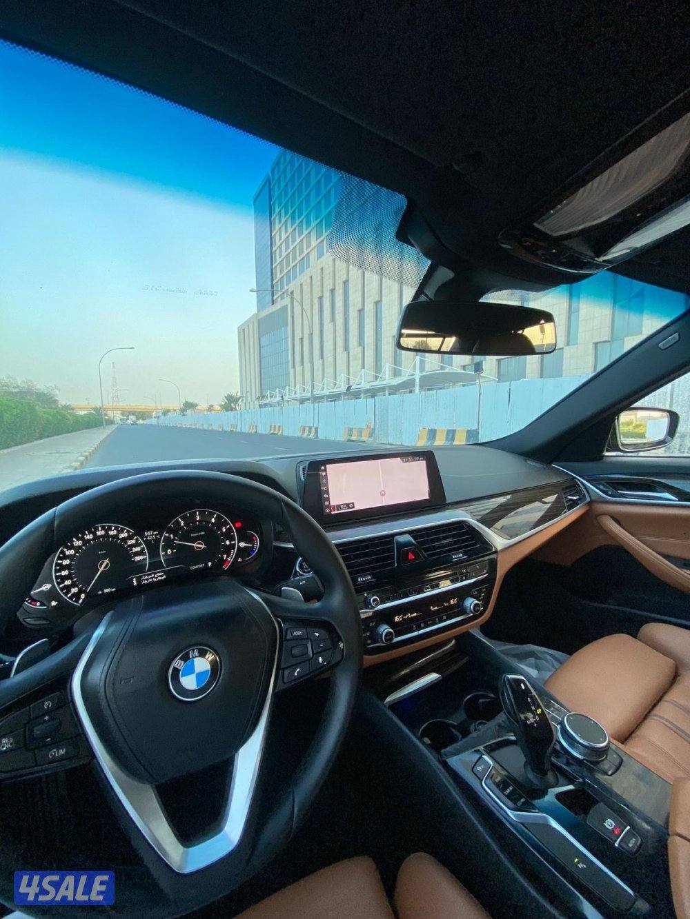للبيع بي ام 520 سبورت لاين موديل 2019 وكاله الكويت6