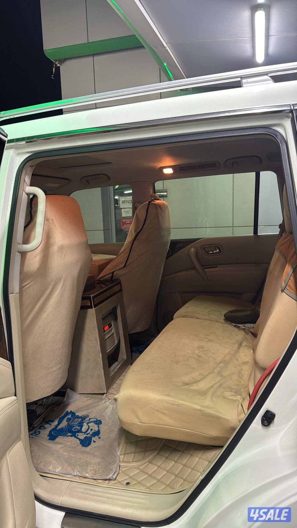 نيسان باترول LE مكينة 400 موديل 2013 شرط الفحص قير مكينة و شاصي وبدي3