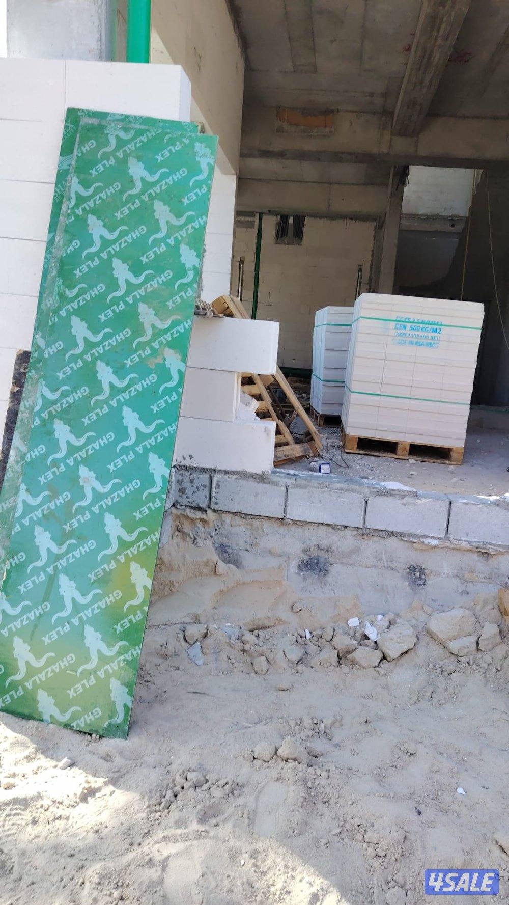 أبناء المكارم للبيع بالتجزئة لمواد البناء والعازل والصبغ ومواد ال3