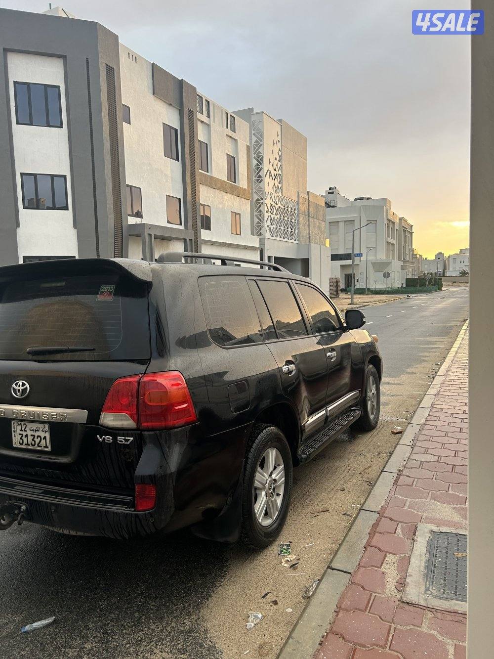 للبيع لاند كروزر ماشي ٤٥٠ وارد الساير vxr1