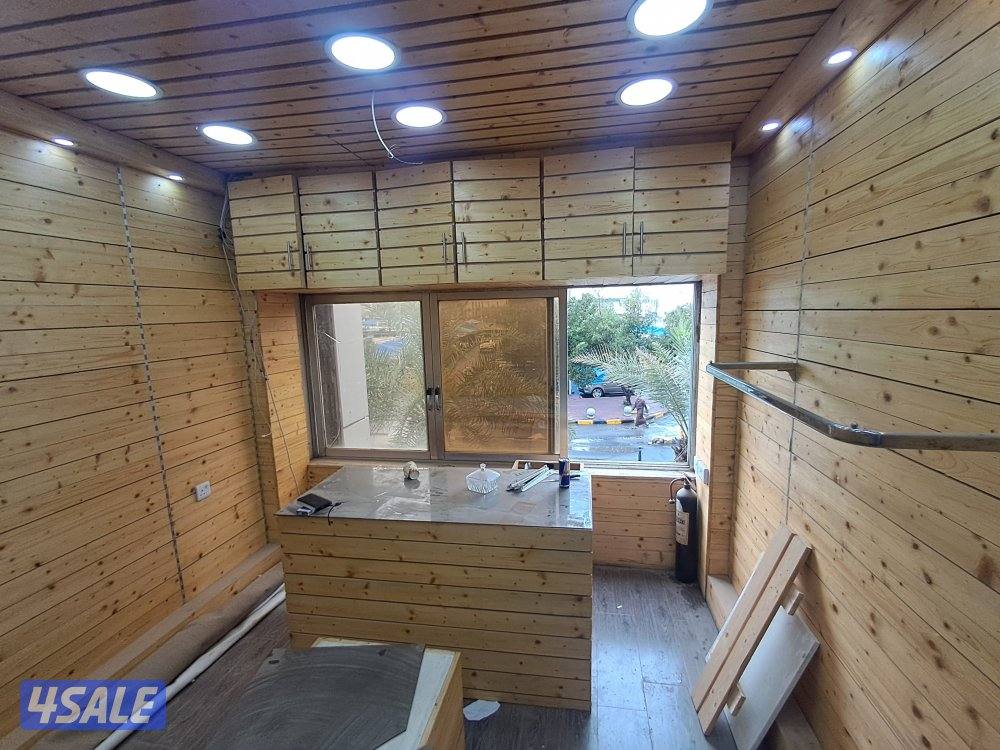 مكتب ومحل للايجار المباركيه0