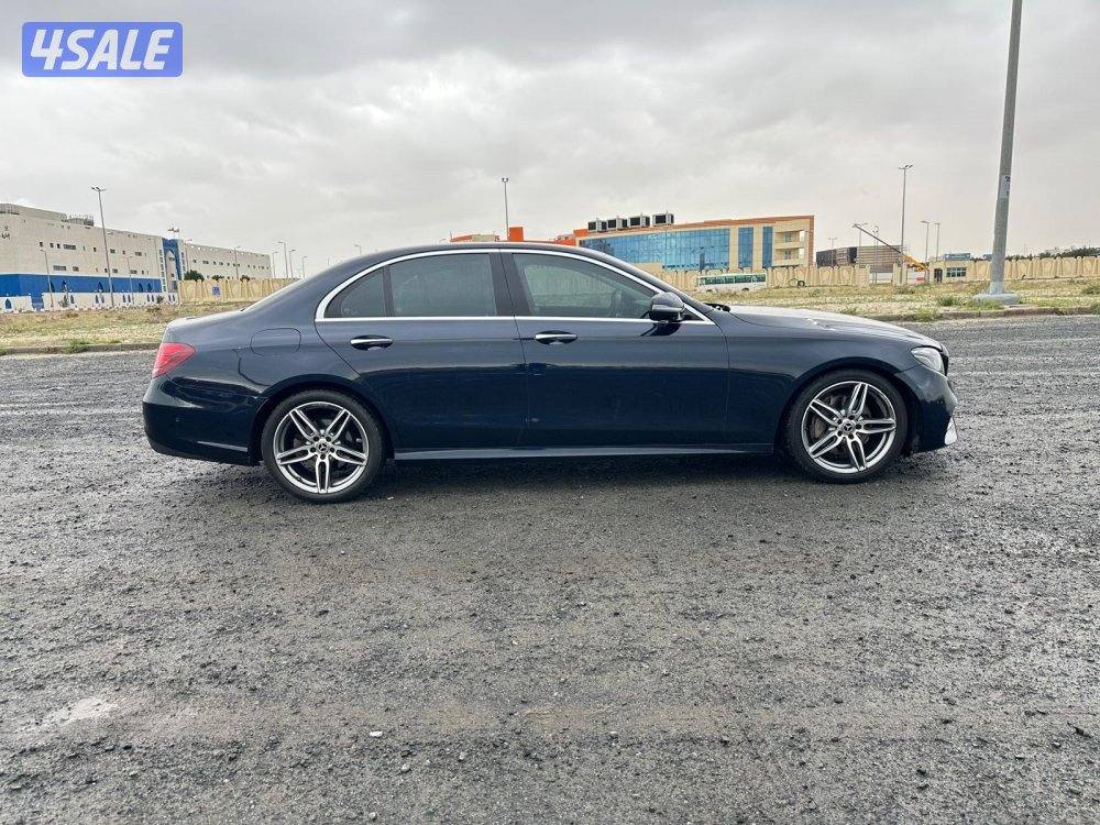 مرسيدس E 200 موديل ٢٠٢٠ AMG كيت ماشي ٧١ صبغ وكالة4