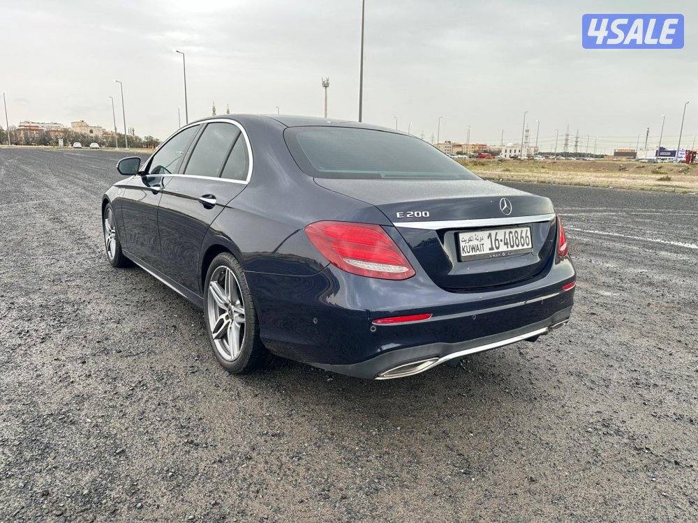 مرسيدس E 200 موديل ٢٠٢٠ AMG كيت ماشي ٧١ صبغ وكالة5