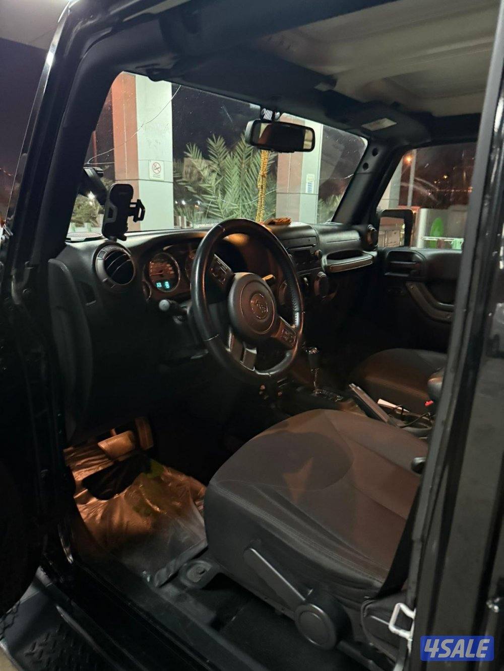 للبيع جيب رانقلر موديل 2016 سبورت نظيف جدا شرط الفحص3