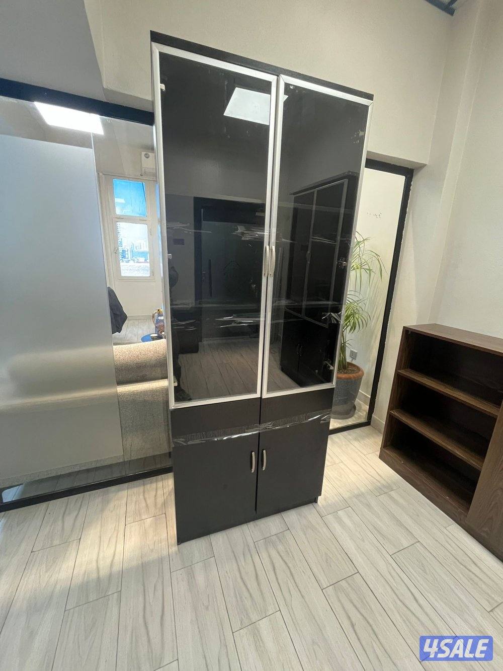 نشتر ونبيع جميع الثاث المكتبي1