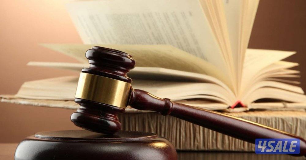 مستشار قانونى اول خبرات طويلة ومتعددة  .0