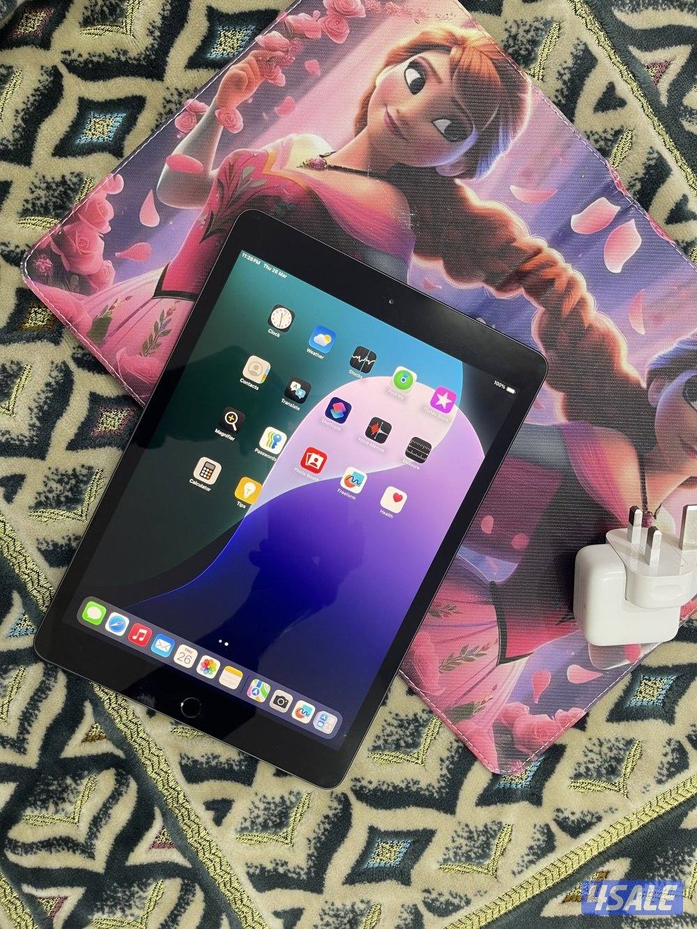 ايباد ابل 7 السابع 32 قيقا بطارية 97 مع الاغراض نظيف حيل3