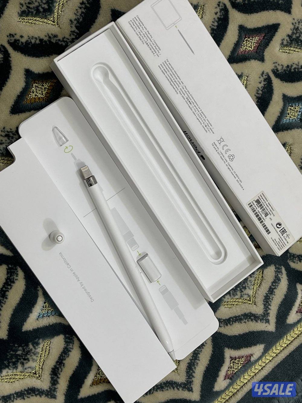 قلم ابل الاصلي الجيل الاول شغال تمام ما فيه شي مع الكرتون3