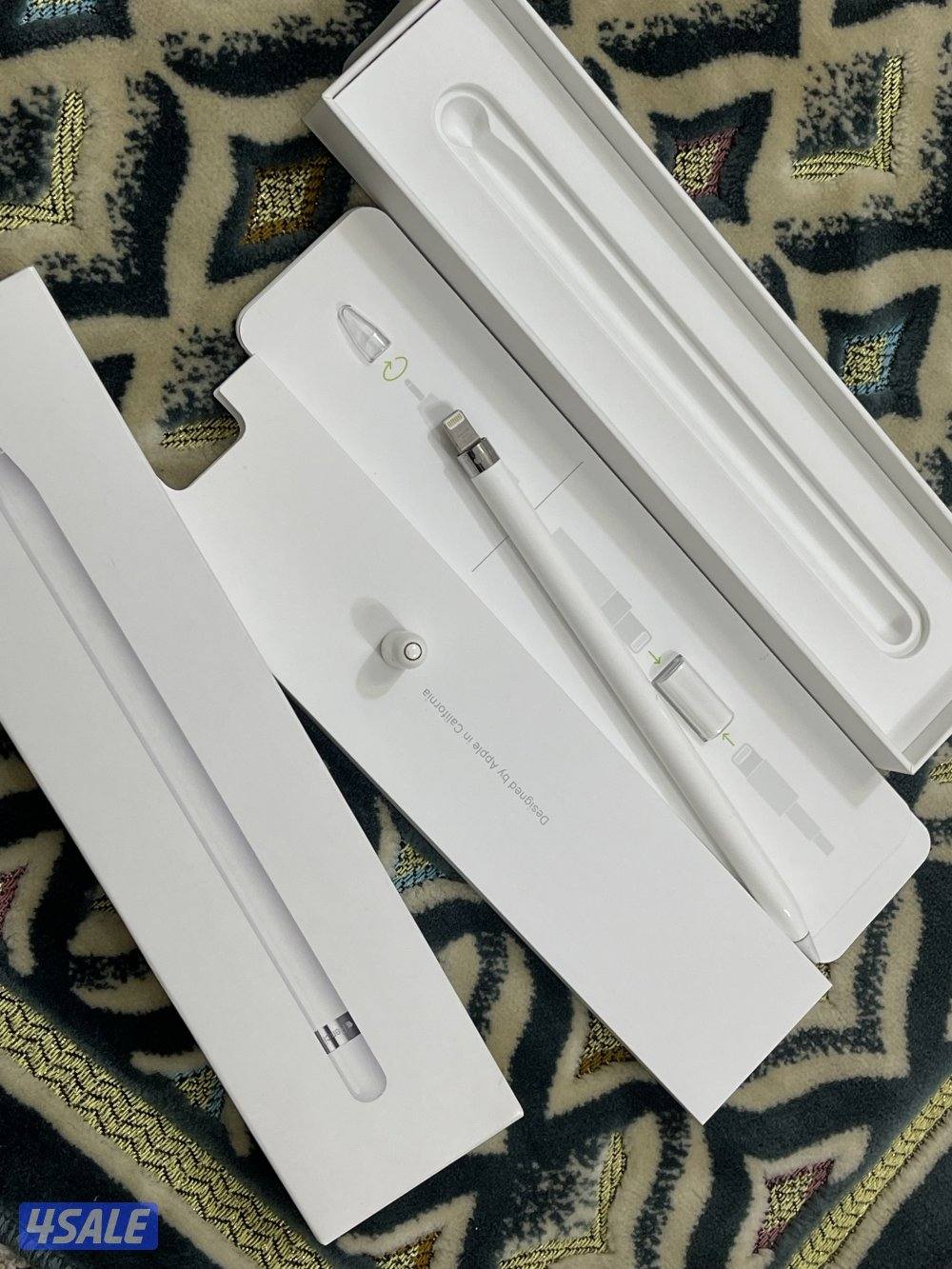 قلم ابل الاصلي الجيل الاول شغال تمام ما فيه شي مع الكرتون6