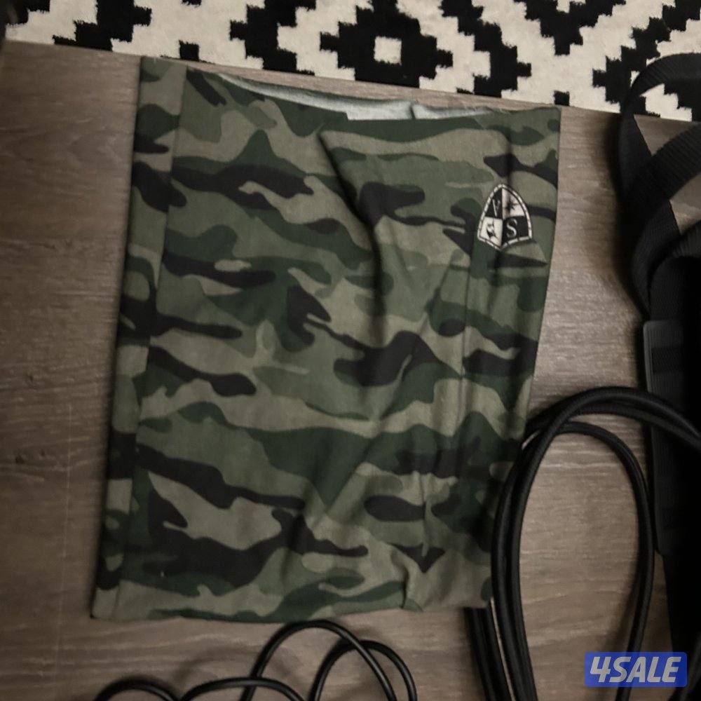 سوني ٢ مع جميع اغراضهاعلى السوم كلهم ثلاث جوالات الوصف مهم !5