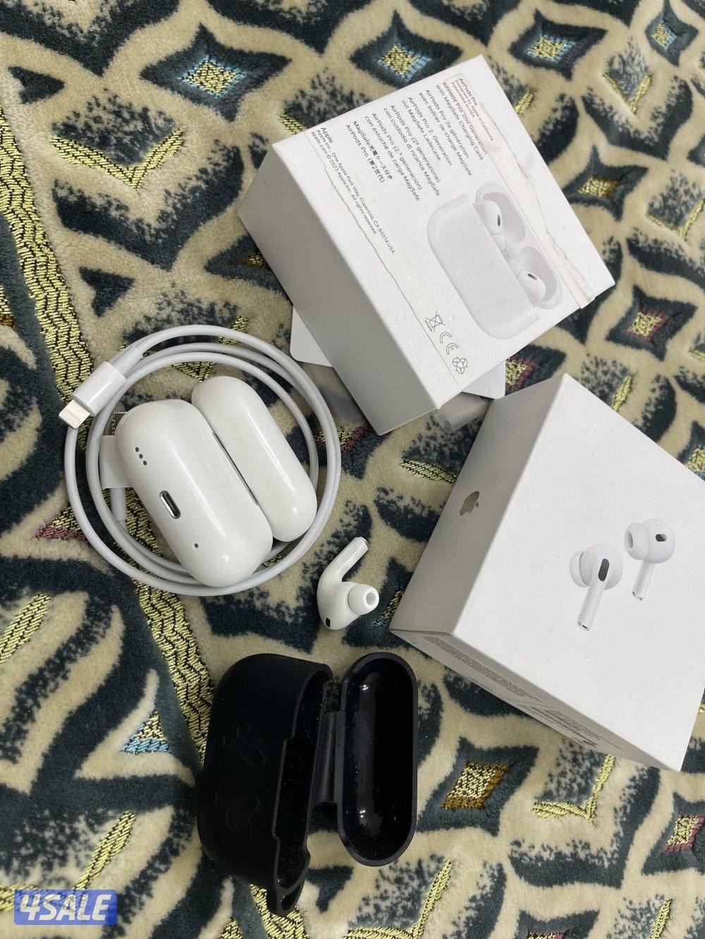 للبيع ايربود ابل برو 2 الاصليه مع الاغراض الكرتون والواير جنب واحد3