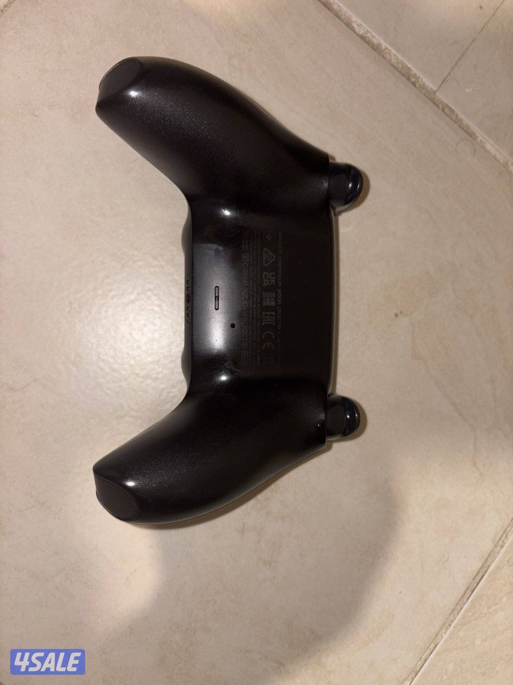 للبيع يده سوني ٥  نظيفه1