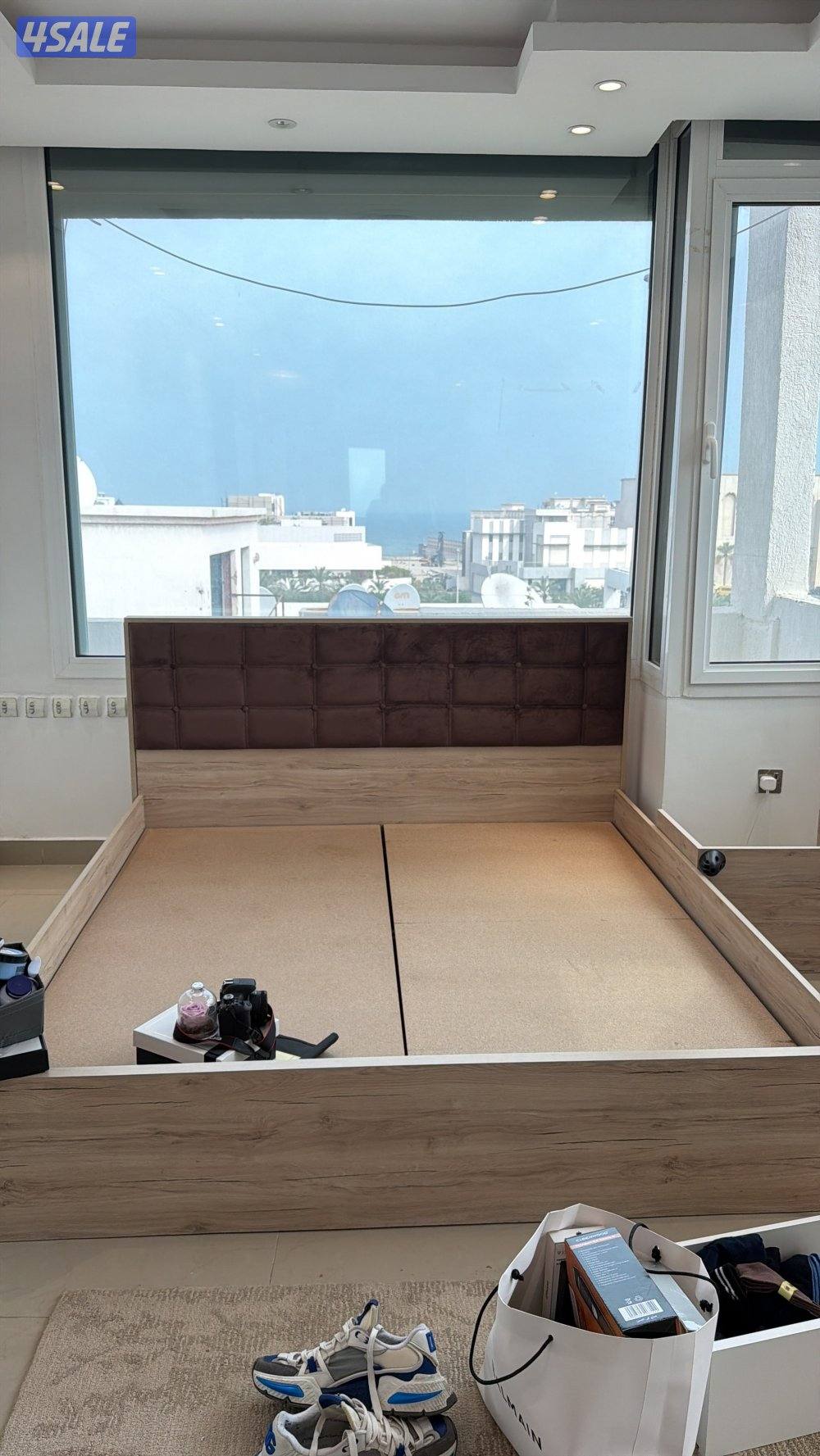 سرير ١٨٠*٢٠٠ و كبت ٥ ابواب و تسريحه2