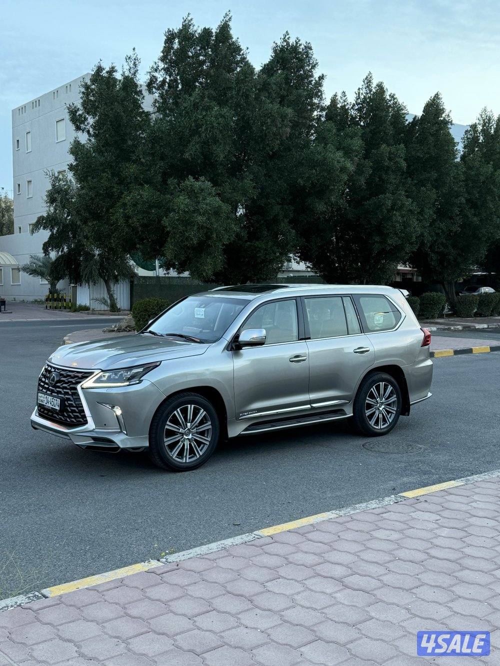 لكزس 2016 الساير الدرجة الأولي6